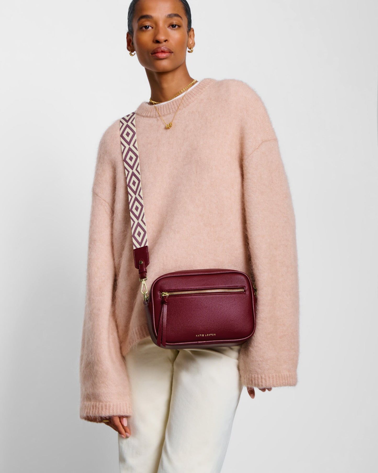 Hallie cross body cherry