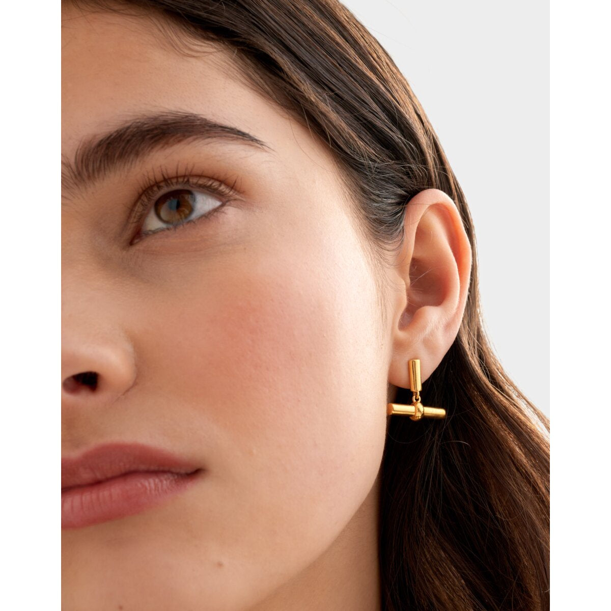 THEMIS T-BAR EARRINGS