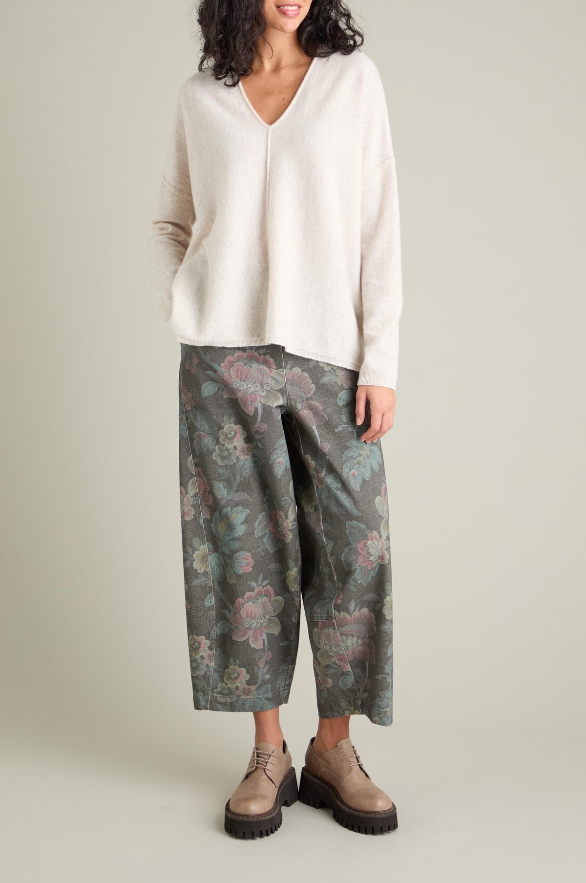 Merino Wool V Neck Jumper - Ecru
