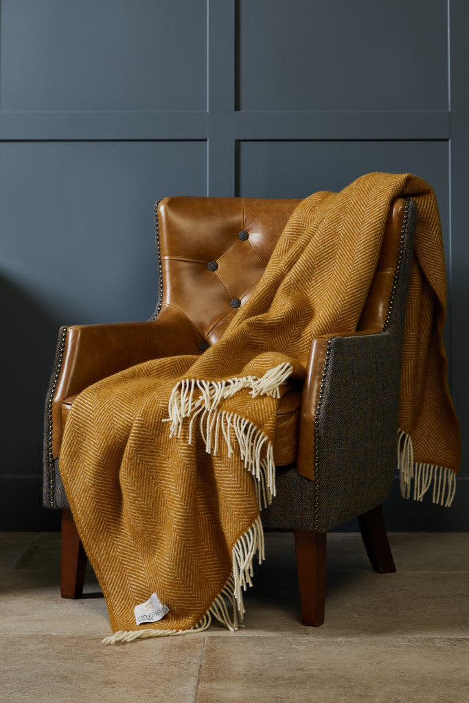 Fishbone Throw - English Mustard