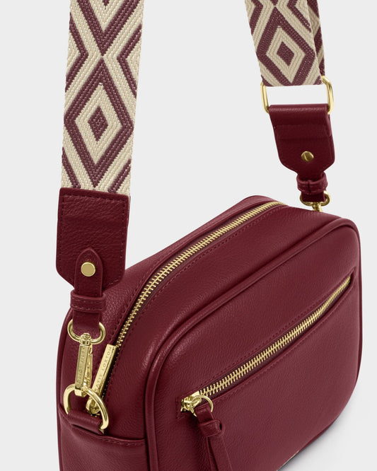 Hallie cross body cherry