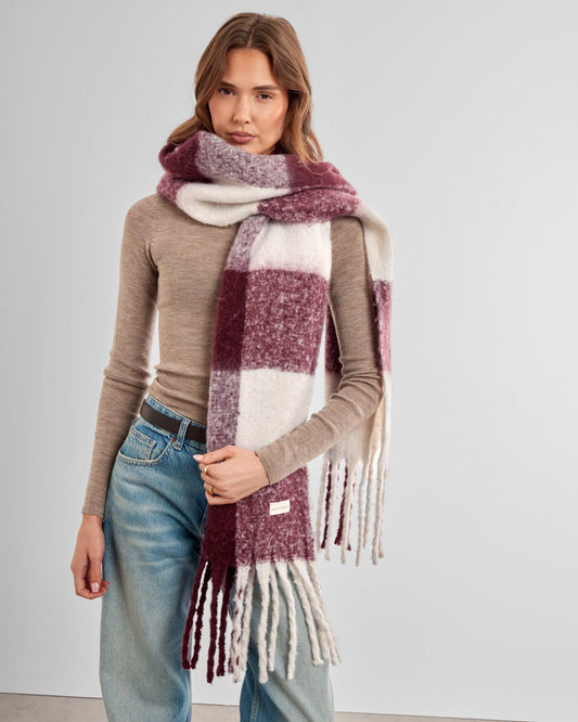 Recycled Checked Tassel Scarf in Cherry and Off White
