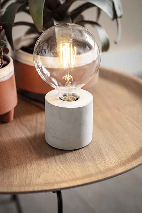 LED E27 8W 12.5cm Globe Light Bulb - Dimmable